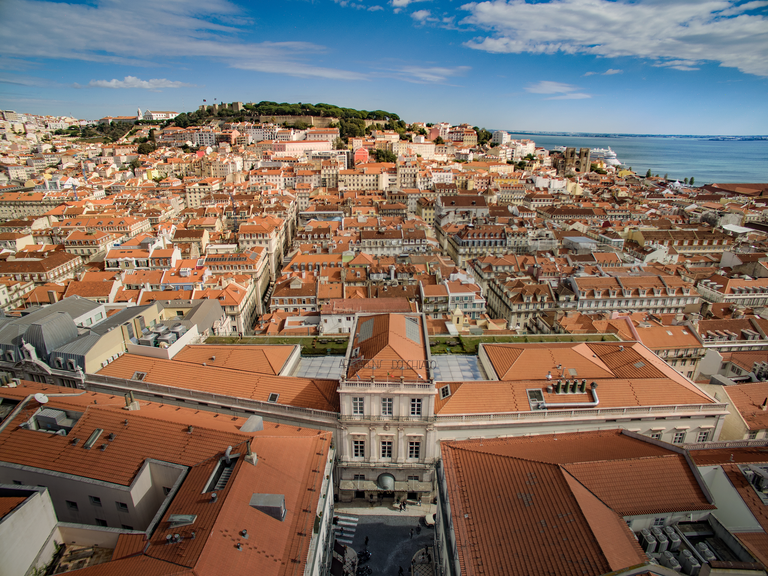 Armazéns do Chiado + Hotel